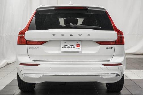 2022 Volvo XC60 B5 Inscription