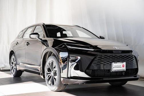 2025 Toyota Crown Signia XLE