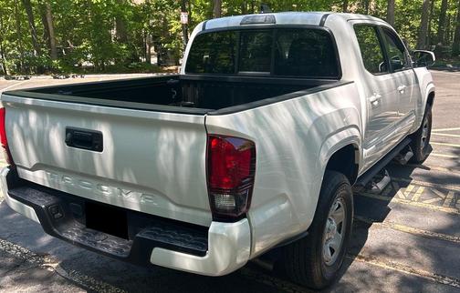 White 2022 Toyota Tacoma SR