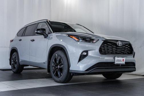 2025 Toyota Highlander Hybrid XLE
