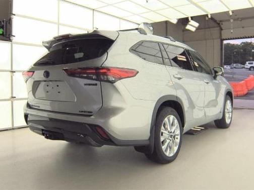 2023 Toyota Highlander Hybrid Limited