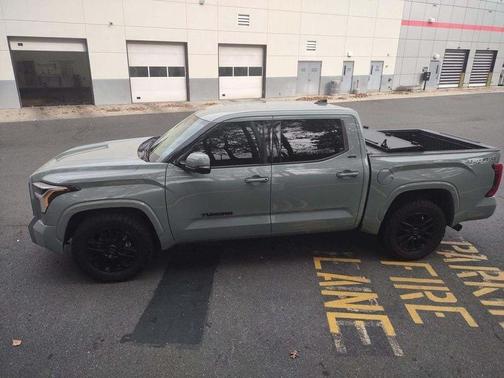 2022 Toyota Tundra SR5