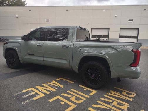 2022 Toyota Tundra SR5