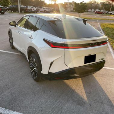 2023 Lexus RZ 450e Premium