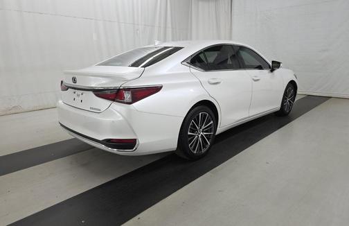 Eminent White Pearl 2025 Lexus ES 300h Base
