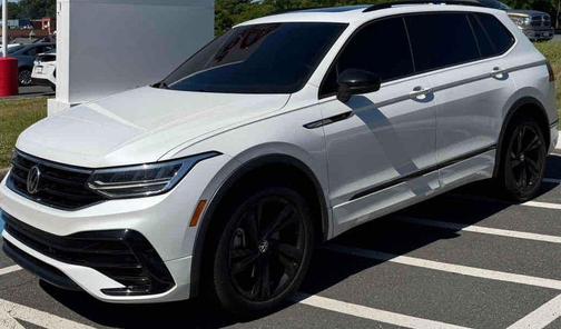 Opal White Pearl 2024 Volkswagen Tiguan 2.0T SE R-Line Black