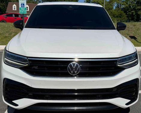 Opal White Pearl 2024 Volkswagen Tiguan 2.0T SE R-Line Black