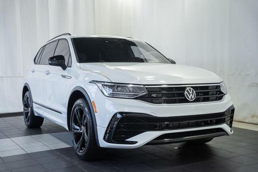 Opal White Pearl 2024 Volkswagen Tiguan 2.0T SE R-Line Black