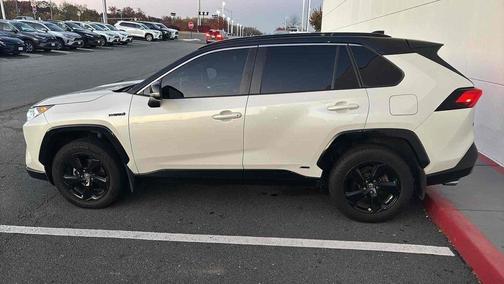 2021 Toyota RAV4 Hybrid SE