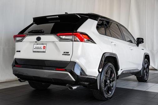 2021 Toyota RAV4 Hybrid SE