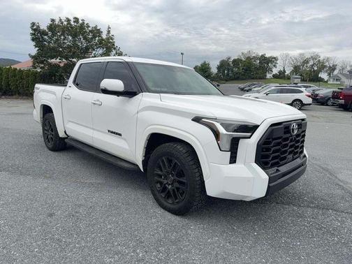 2022 Toyota Tundra SR5