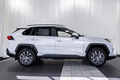 2025 Toyota RAV4 Hybrid XLE Premium