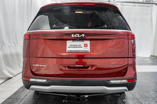 2023 Kia Carnival LX