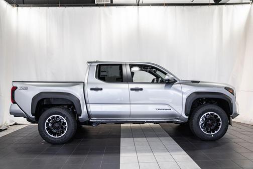 2026 Toyota Tacoma Hybrid TRD Off Road