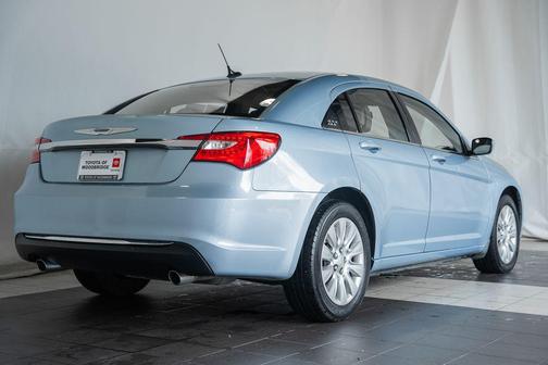 Crystal Blue Pearlcoat 2014 Chrysler 200 LX