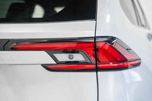 Pearl 2026 Toyota Grand Highlander Hybrid Limited MAX