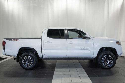 Ice Cap 2023 Toyota Tacoma TRD Sport