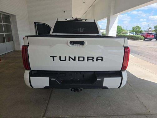 Ice Cap 2023 Toyota Tundra SR5