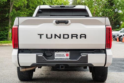Ice Cap 2023 Toyota Tundra SR5