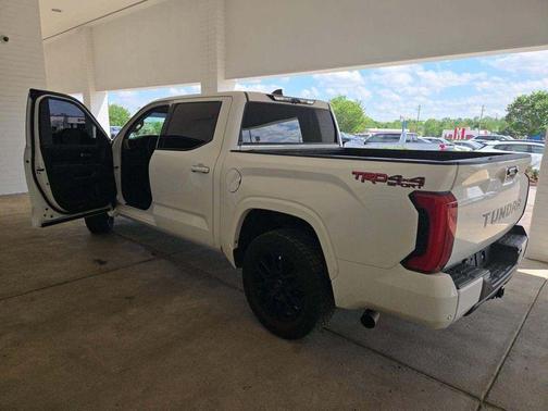 Ice Cap 2023 Toyota Tundra SR5