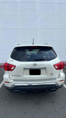 2017 Nissan Pathfinder SV