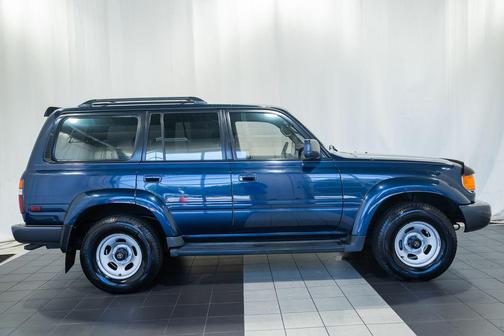 Night Shadow Pearl 1997 Toyota Land Cruiser Base