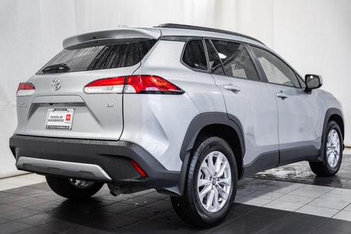 2024 Toyota Corolla Cross LE