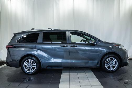 Magnetic Gray Metallic 2025 Toyota Sienna Limited