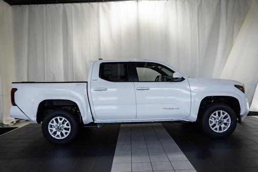 Ice 2026 Toyota Tacoma SR5
