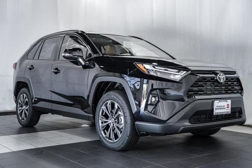 2025 Toyota RAV4 Hybrid XLE Premium