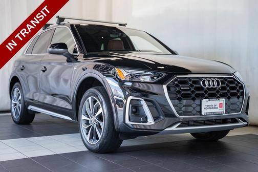 Mythos Black Metallic 2023 Audi Q5 45 S line Premium