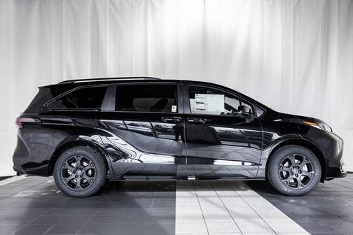 2026 Toyota Sienna Woodland Edition