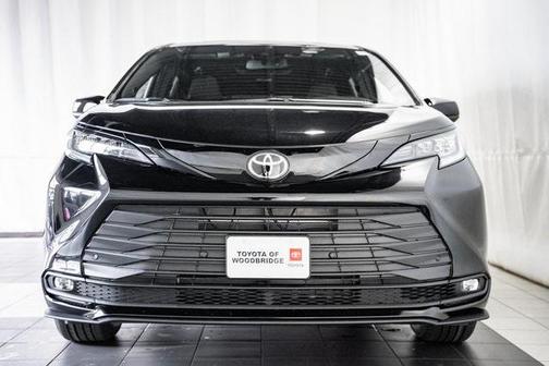2026 Toyota Sienna Woodland Edition