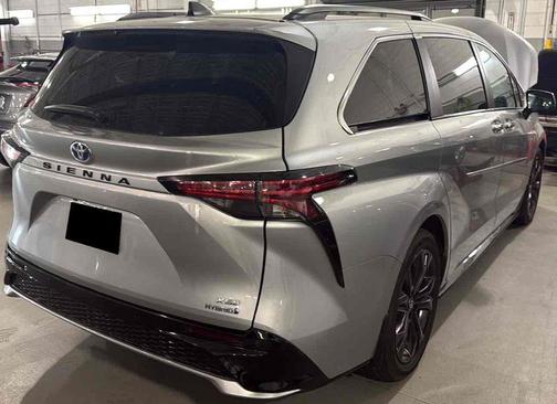 Celestial Silver Metallic 2023 Toyota Sienna XSE 7 Passenger