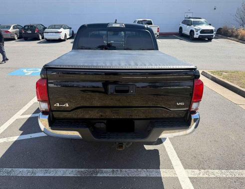 Midnight Black Metallic 2019 Toyota Tacoma SR5