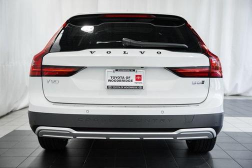 2023 Volvo V90 Cross Country B6 Ultimate