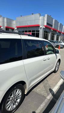 2015 Toyota Sienna XLE Premium