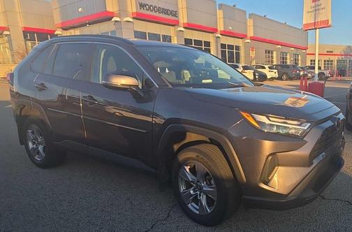 2022 Toyota RAV4 XLE