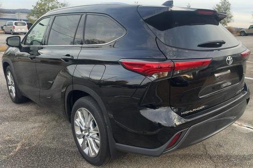 2023 Toyota Highlander Limited