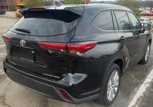 2023 Toyota Highlander Limited