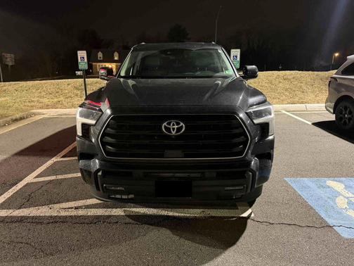 2024 Toyota Sequoia SR5