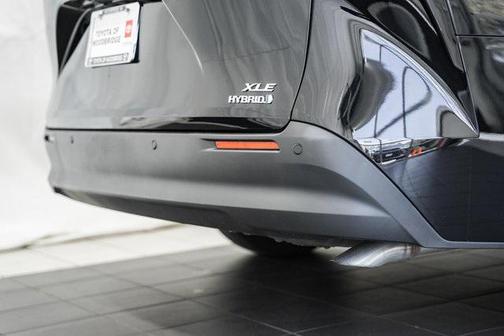 2023 Toyota Sienna XLE 8 Passenger