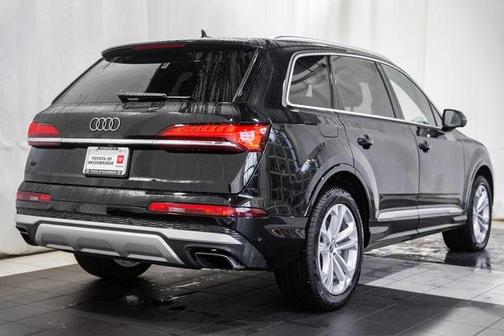 2025 Audi Q7 55 Premium Plus