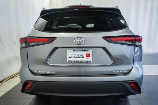 Heavy Metal 2026 Toyota Highlander XLE