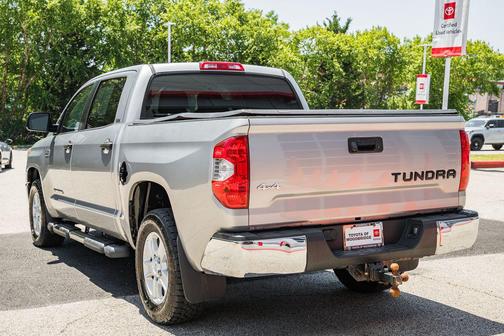Silver Sky Metallic 2019 Toyota Tundra SR5
