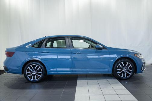 Monterey Blue 2025 Volkswagen Jetta 1.5T SE