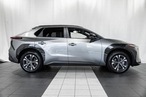 2024 Toyota bZ4X XLE