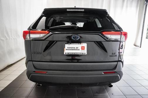 2022 Toyota RAV4 Hybrid LE
