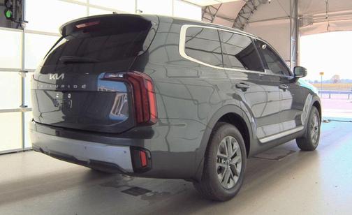 2024 Kia Telluride LX