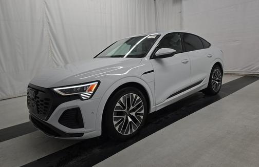 2024 Audi Q8 e-tron Premium Plus